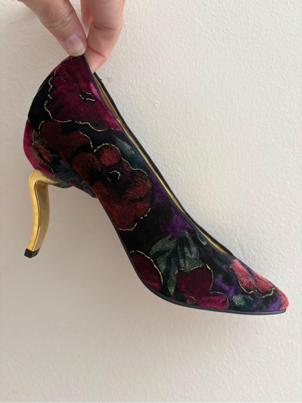 Vintage Timothy Hitsman Burgundy Floral Velvet Pump with Gold Heel